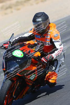 media/Mar-24-2025-Moto Forza (Mon) [[57ce5c5cff]]/3-Beginner Group/Session 3 (Turn 6 Inside)/